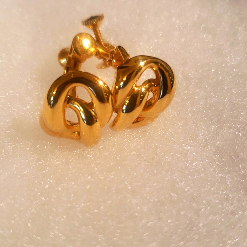 Estate sale Vintage Napier Earrings